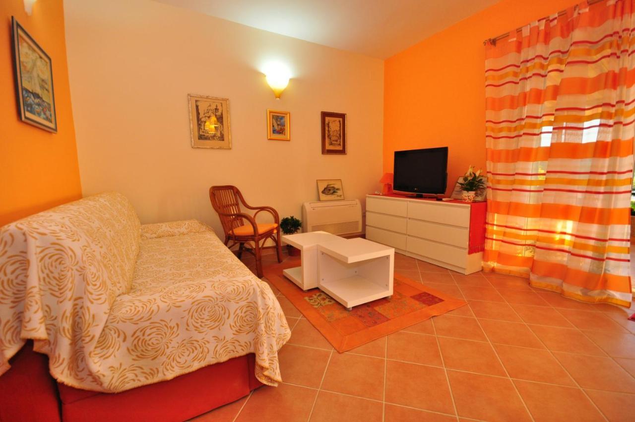 Tri Palme Apartamento Prvic Sepurine Exterior foto